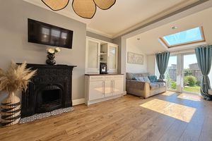 Kitchen/Dining/Family Room- click for photo gallery